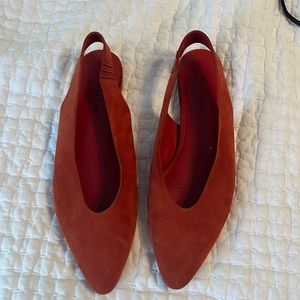 Everlane Women's Flats in Rust Red